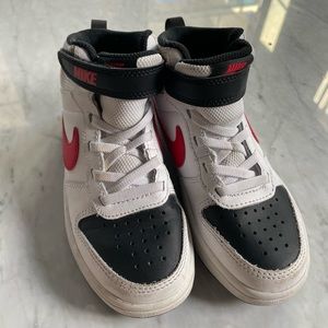 Nike boys basketball shoes